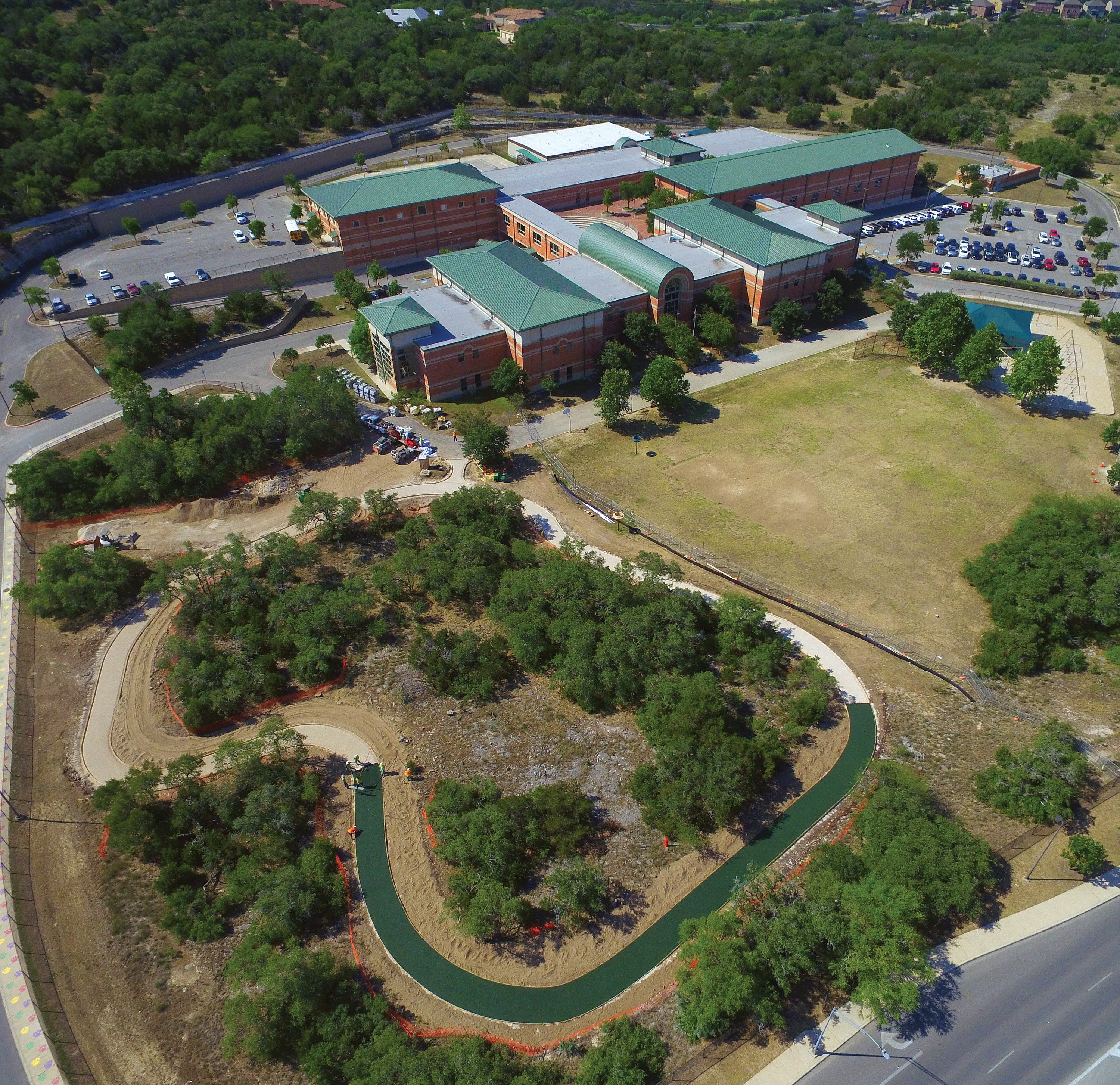 1656023380928 2011apfeajc0205