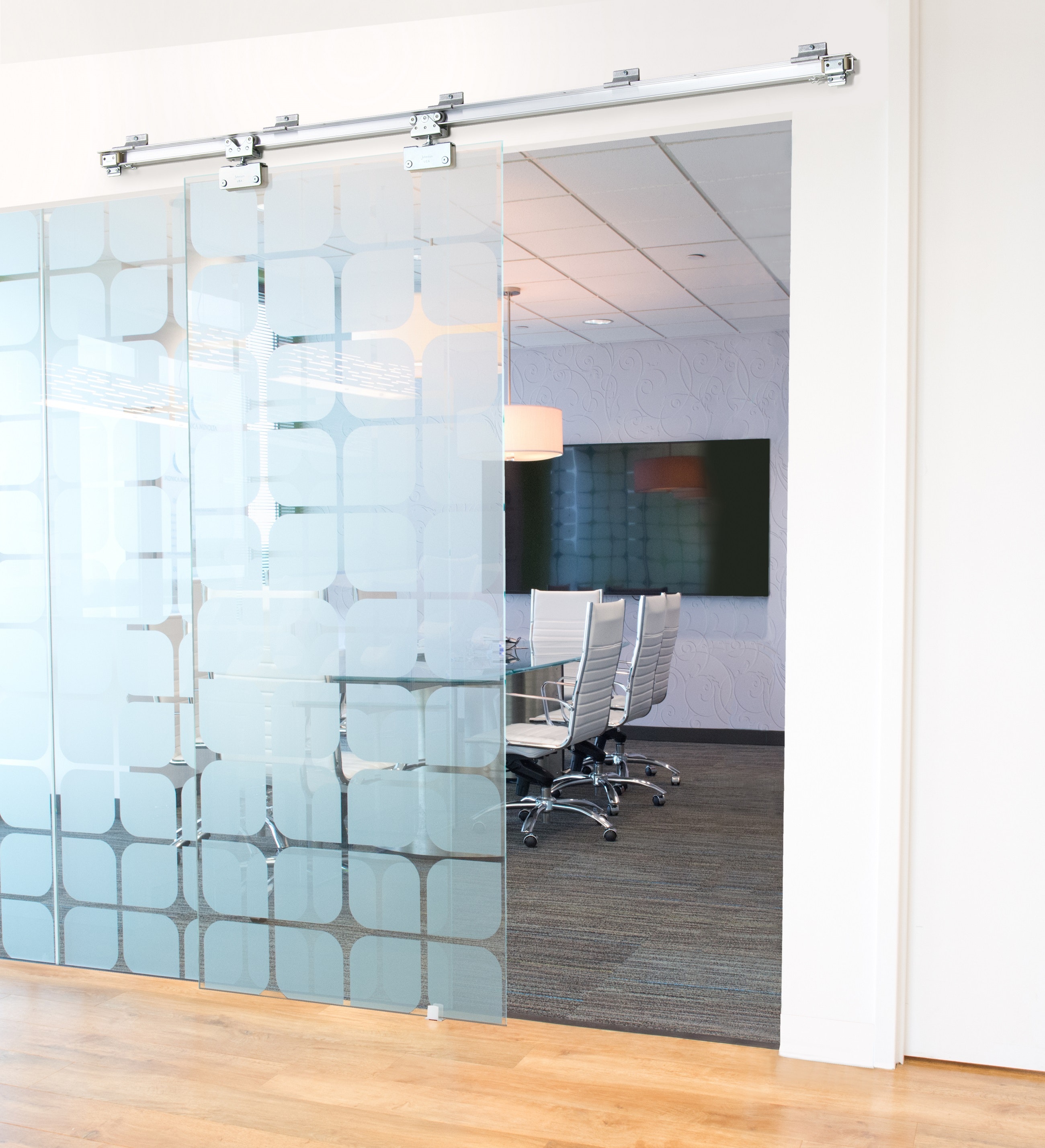 1656088833151 2003apprfmz08