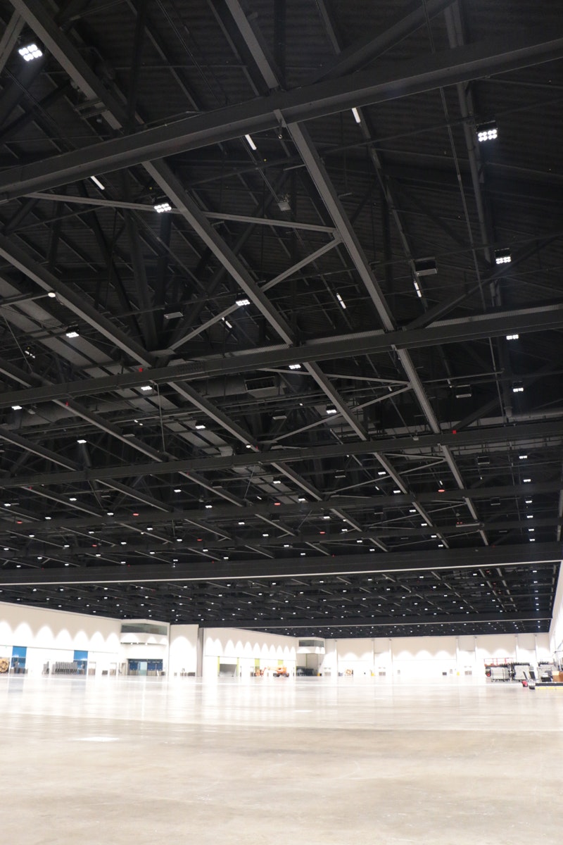 1806APSPS01-SanJoseConventionCenterHalls-FullLights