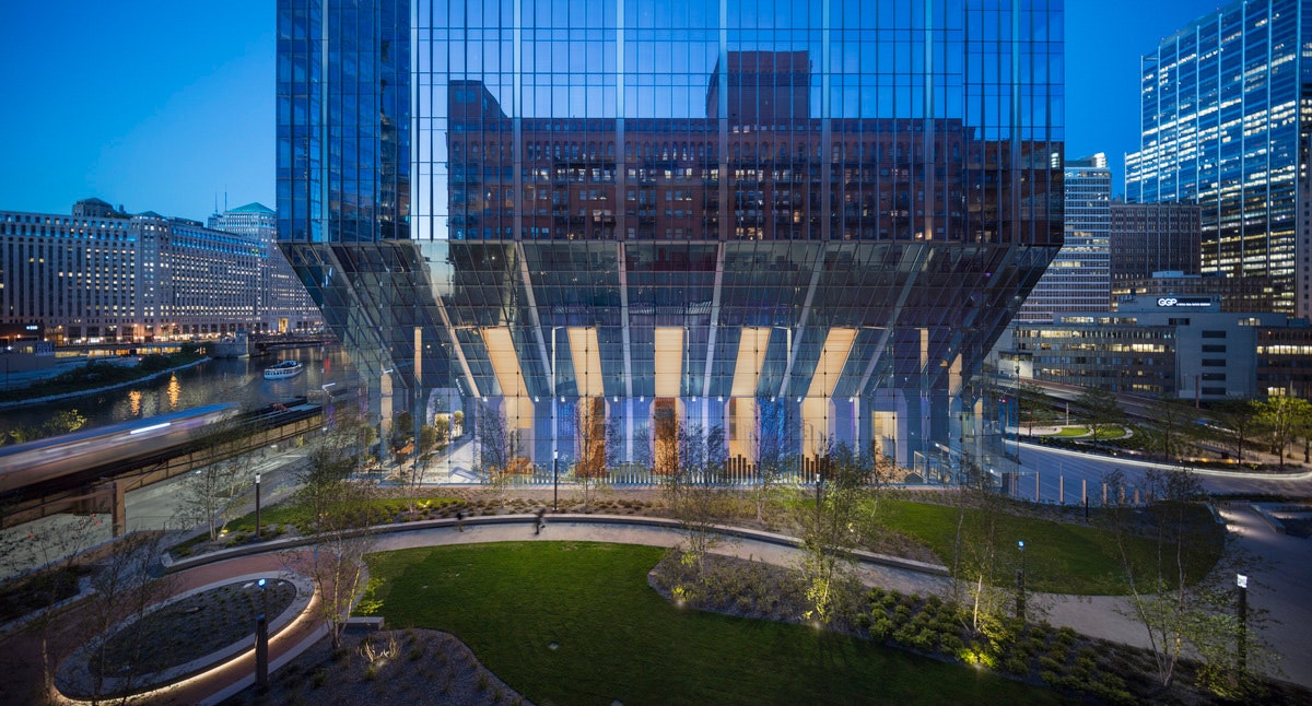 1809APSPS03-12000_00_150_North_Riverside_N44_(c) Tom Rossiter Photography_low