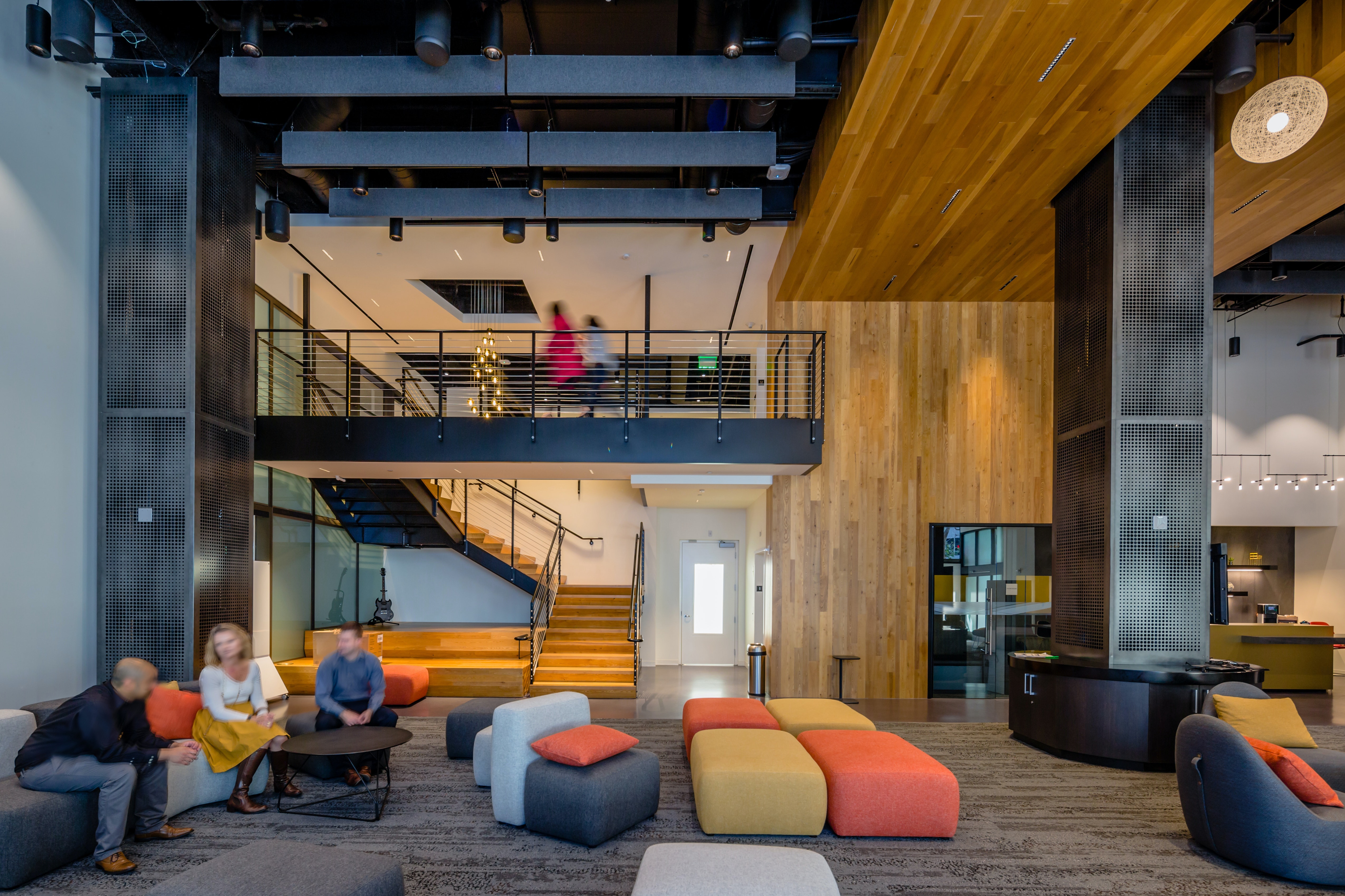 1656091142353 1804apnewmm07a