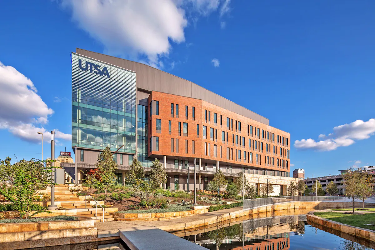 Utsa Vislab Solarban® 70 Enhances UTSA Cybersecurity Center | Architectural Products