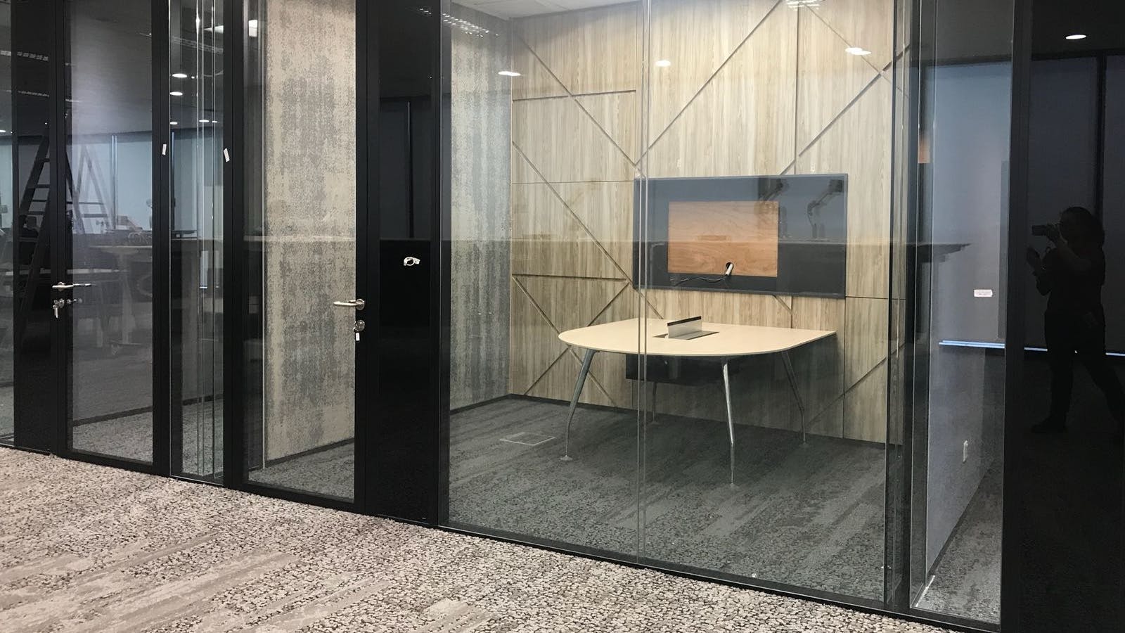 Edge Affinity Plus Glass Doors