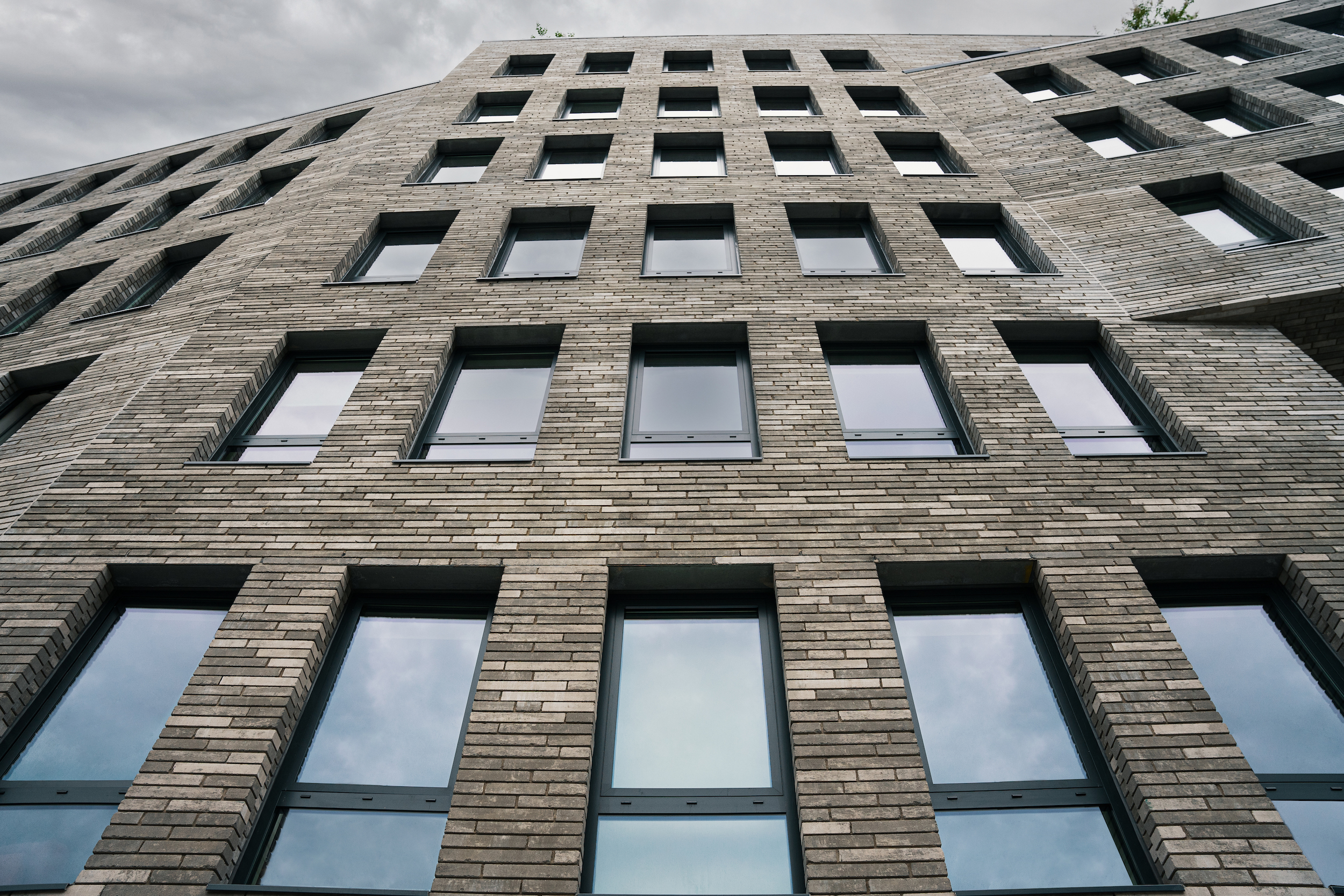 66bbb581b77693c1cfc7cdaa Alsb 130 Hope St Upshot