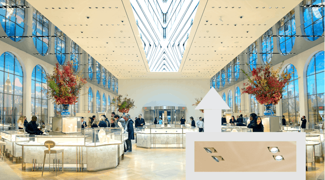Over The Case Accent Lighting At Tiffany & Co
