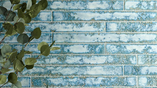 Crayon Natural-Looking Tile