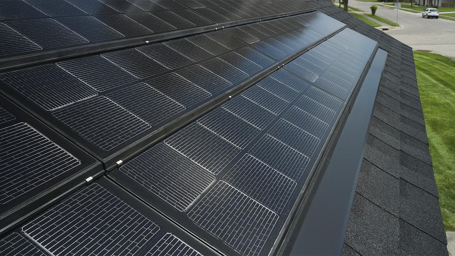 solstice shingle solar roofing