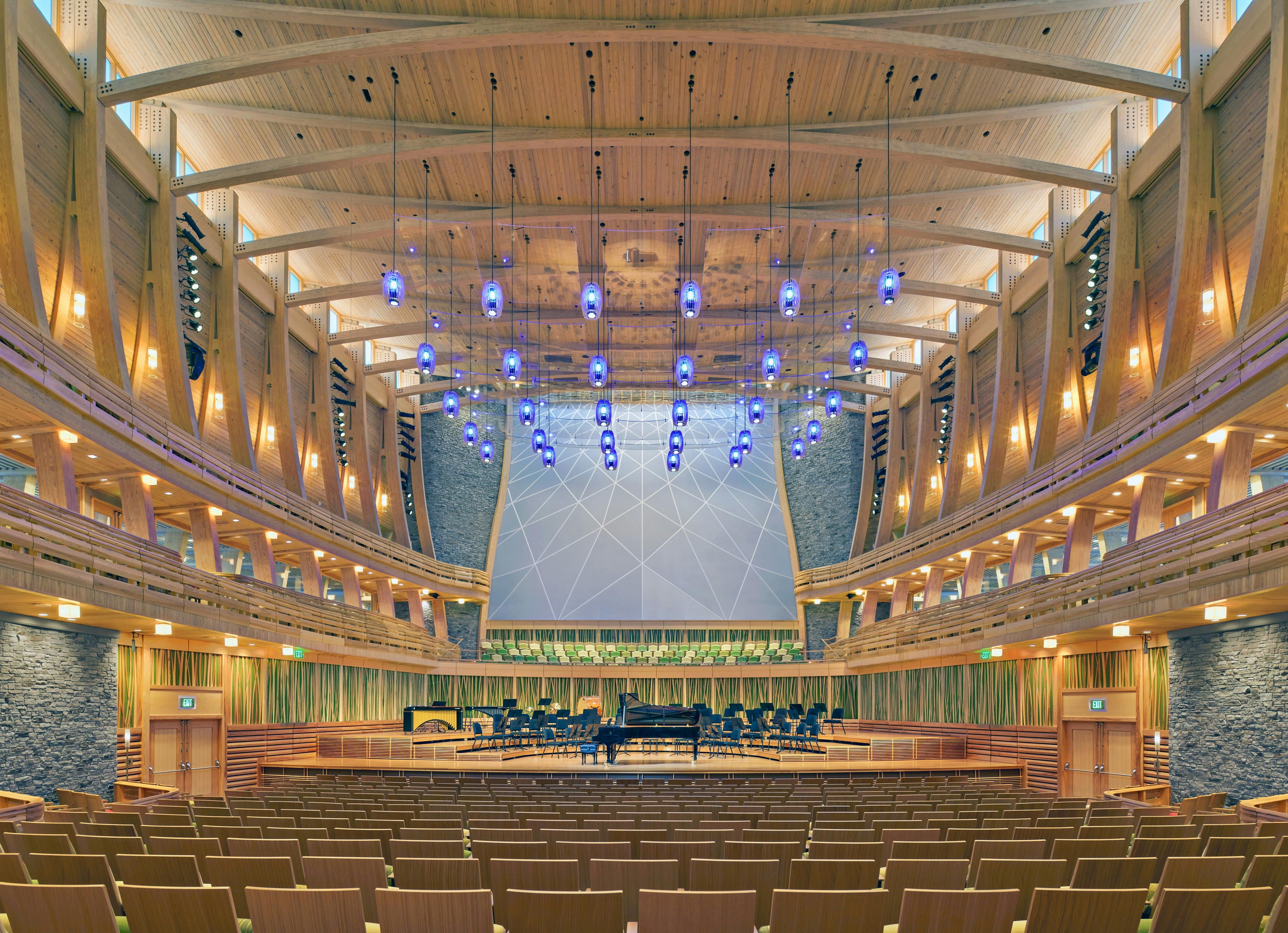 Curved Glulam Beams by Unalam