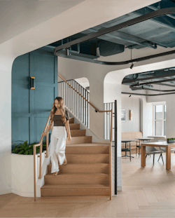 168683585632604___secondaryimage_2_resized 168683585632604___secondaryimage_2_resized