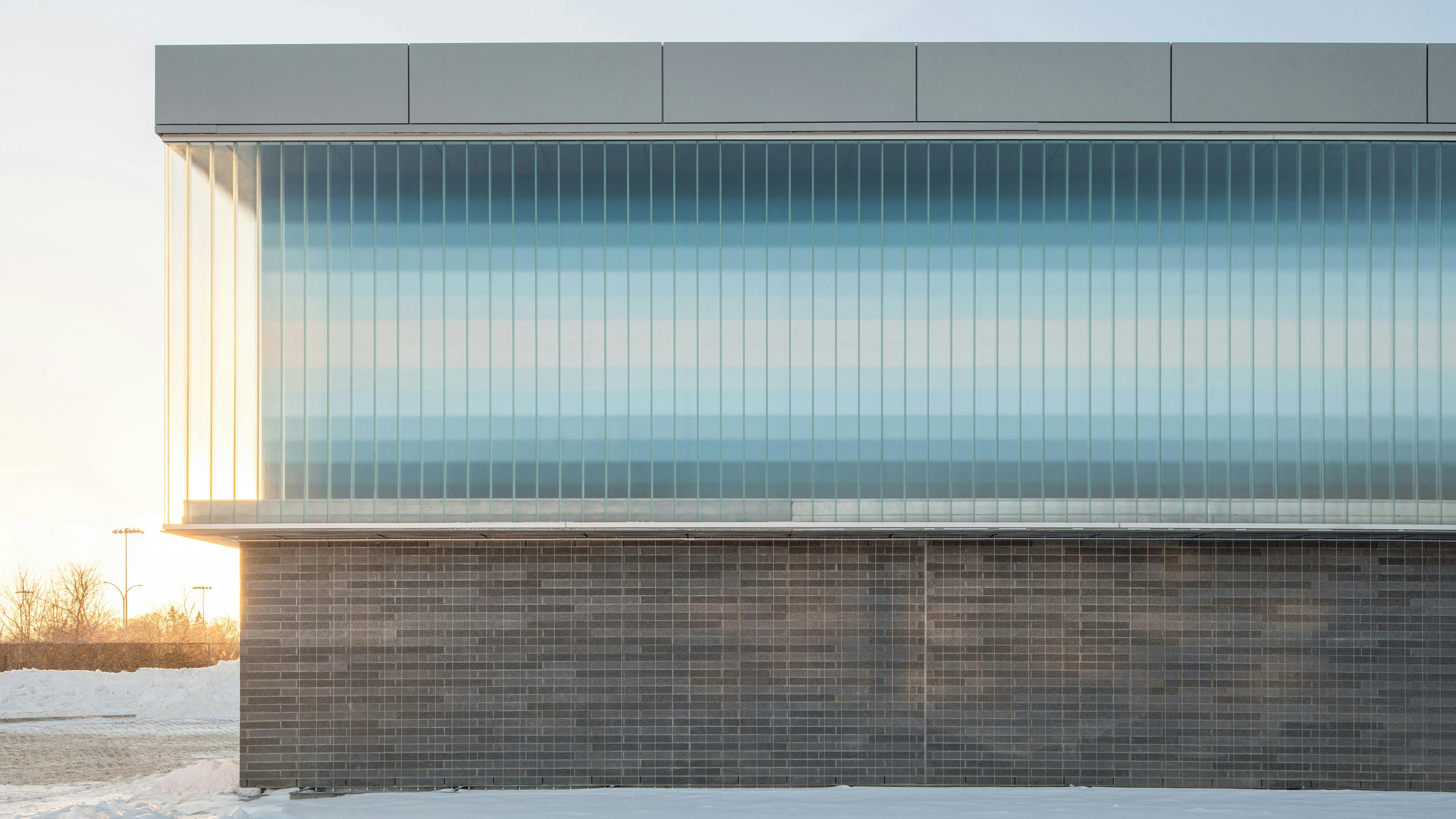 Bird-Smart Channel Glass