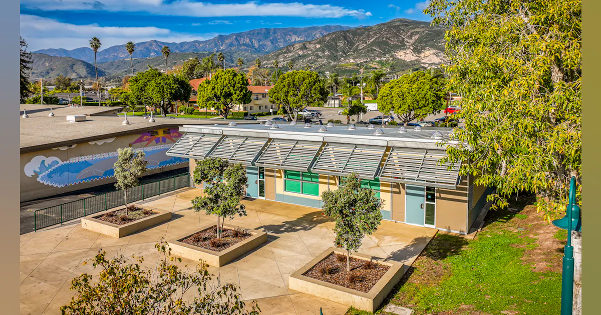Bring Glare-Free Daylight Into the Modular Classroom | Architectural ...