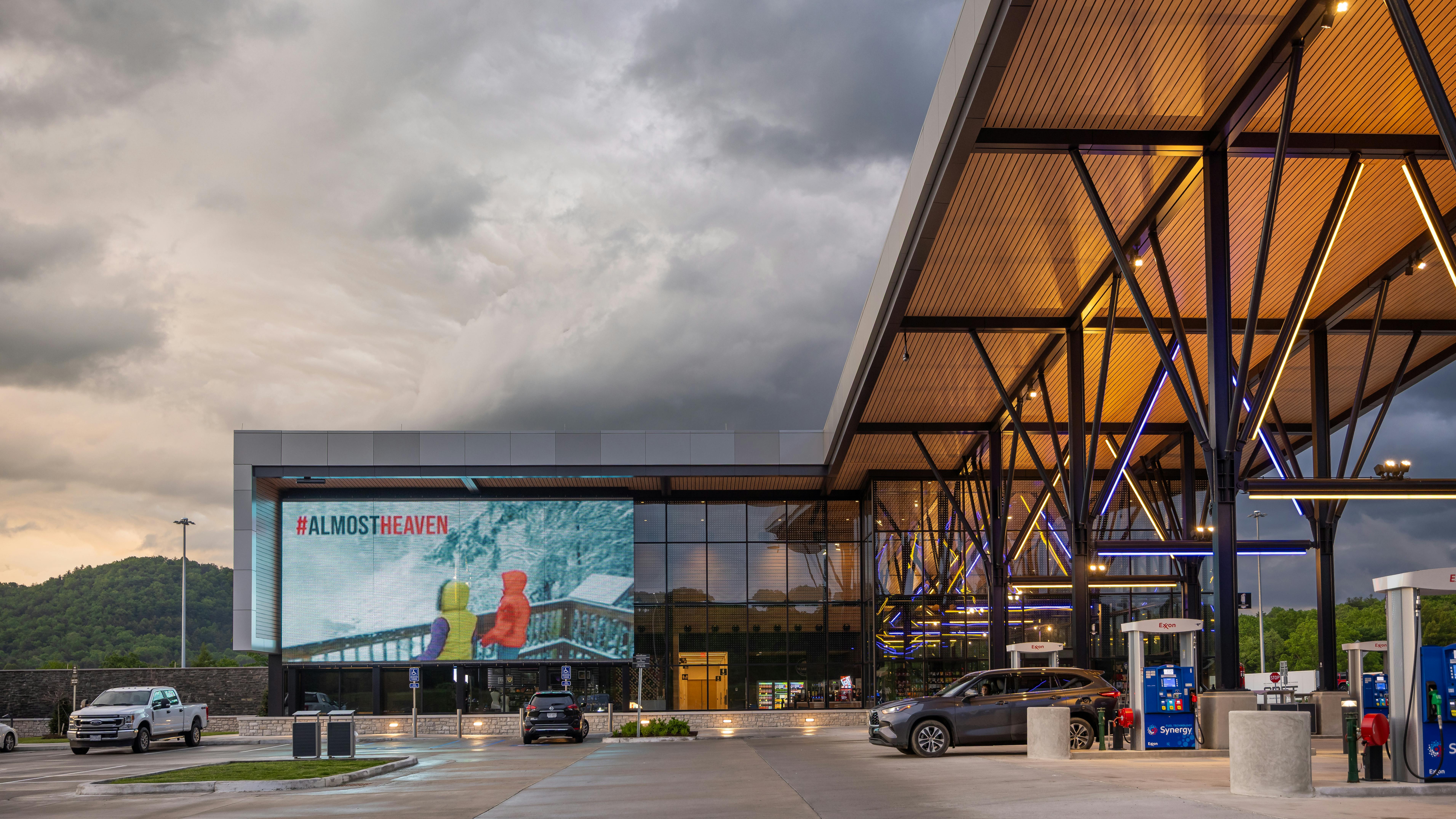 GKD Mediamesh Architectural LED Mesh Fa&ccedil;ade System